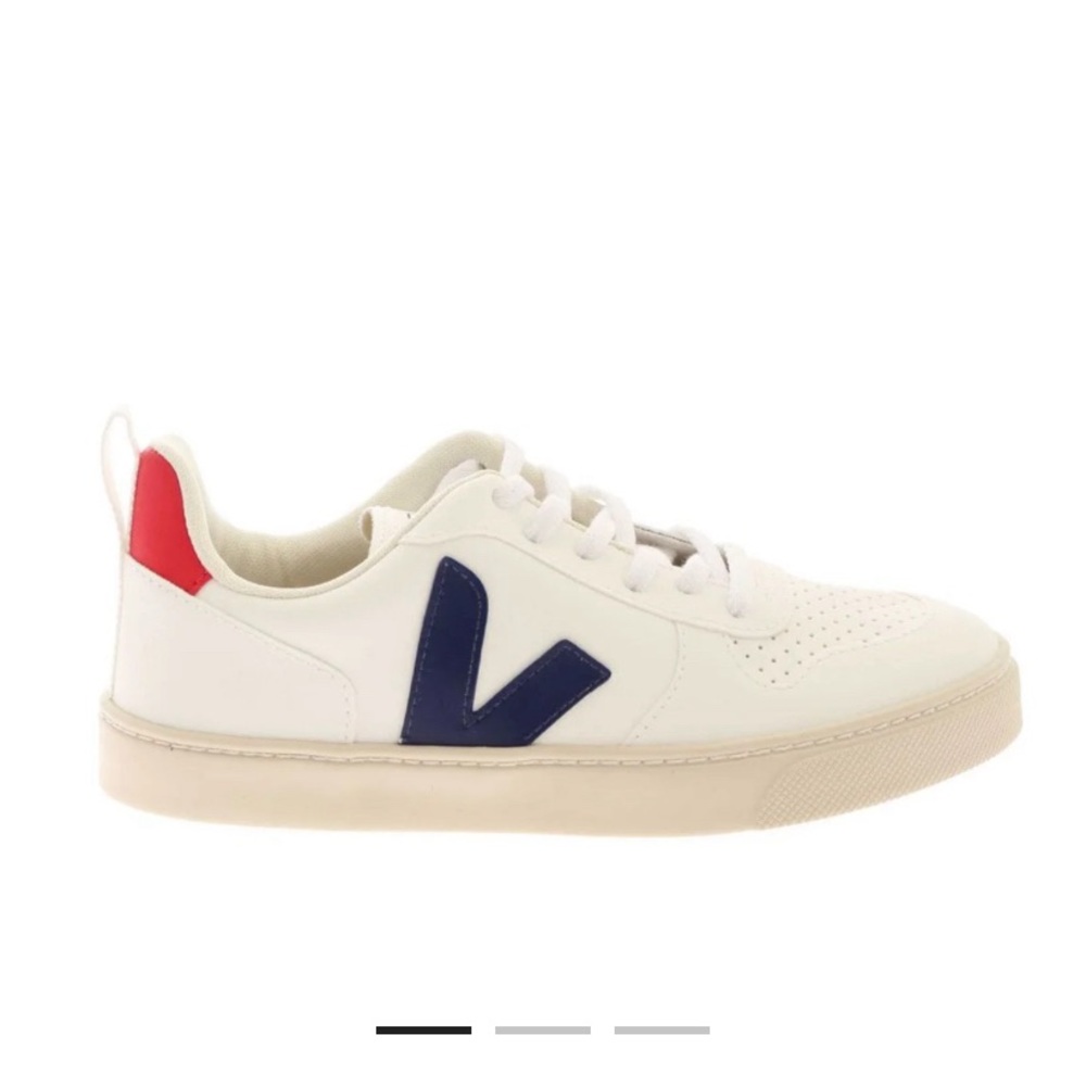 Veja Kids Sneakers (fits size 5 women’s)